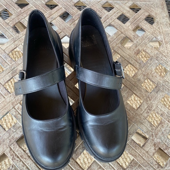 Madden NYC Chunky Heels size 9.5 - Picture 3 of 9